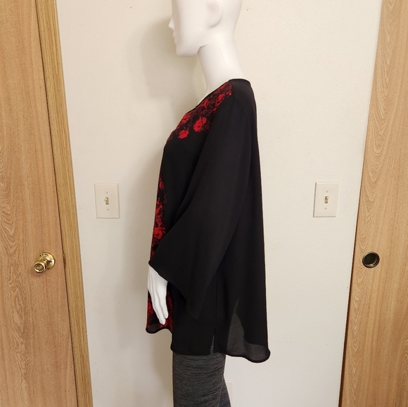 Black and red Cato blouse size 14/16W‎ - Picture 5 of 12